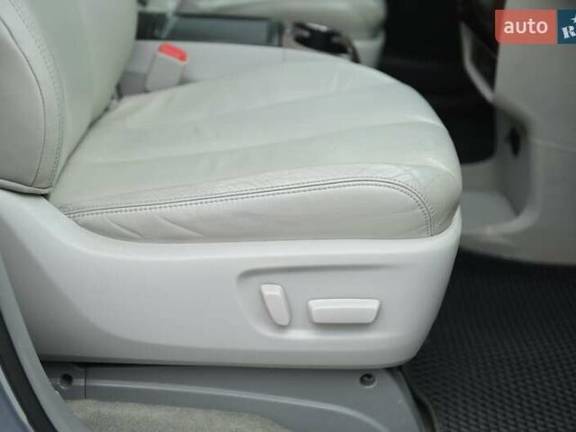 Серый Тойота Сиенна, объемом двигателя 3.46 л и пробегом 203 тыс. км за 17999 $, фото 53 на Automoto.ua