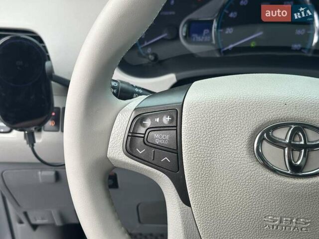 Серый Тойота Сиенна, объемом двигателя 3.5 л и пробегом 280 тыс. км за 15990 $, фото 22 на Automoto.ua