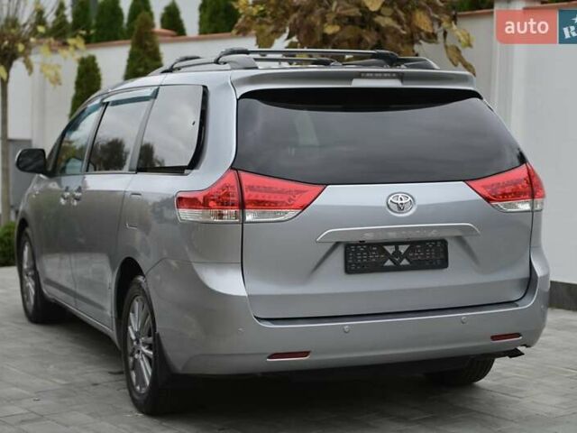 Серый Тойота Сиенна, объемом двигателя 3.46 л и пробегом 203 тыс. км за 17999 $, фото 14 на Automoto.ua