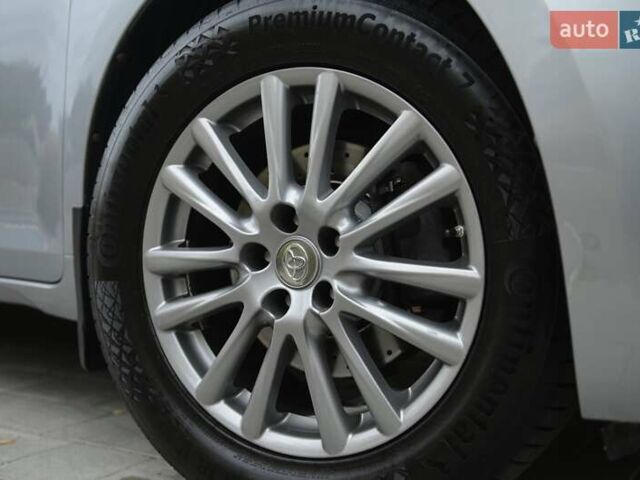 Серый Тойота Сиенна, объемом двигателя 3.46 л и пробегом 203 тыс. км за 17999 $, фото 17 на Automoto.ua