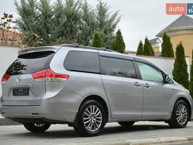 Серый Тойота Сиенна, объемом двигателя 3.46 л и пробегом 203 тыс. км за 17999 $, фото 31 на Automoto.ua