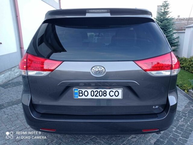 Серый Тойота Сиенна, объемом двигателя 3.5 л и пробегом 180 тыс. км за 17229 $, фото 15 на Automoto.ua