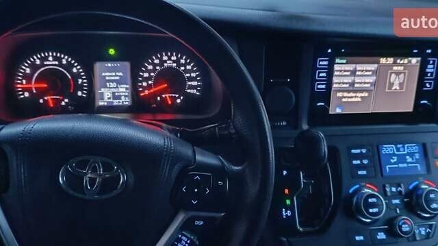 Сірий Тойота Сієнна, об'ємом двигуна 3.46 л та пробігом 120 тис. км за 20500 $, фото 15 на Automoto.ua