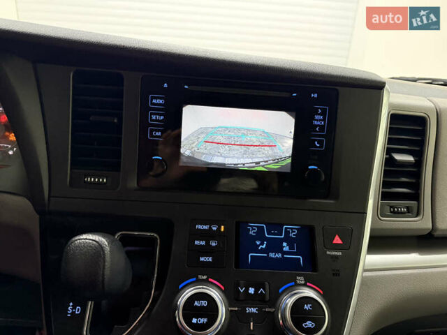 Сірий Тойота Сієнна, об'ємом двигуна 3.46 л та пробігом 170 тис. км за 17300 $, фото 15 на Automoto.ua