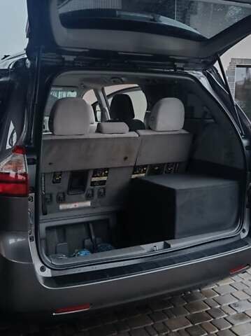 Сірий Тойота Сієнна, об'ємом двигуна 3.46 л та пробігом 120 тис. км за 20500 $, фото 30 на Automoto.ua