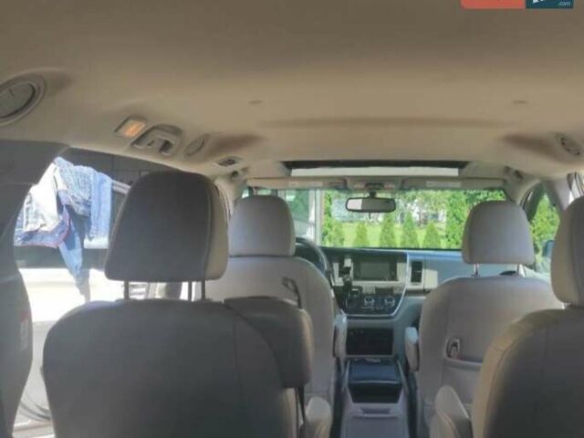 Серый Тойота Сиенна, объемом двигателя 3.46 л и пробегом 170 тыс. км за 16400 $, фото 6 на Automoto.ua