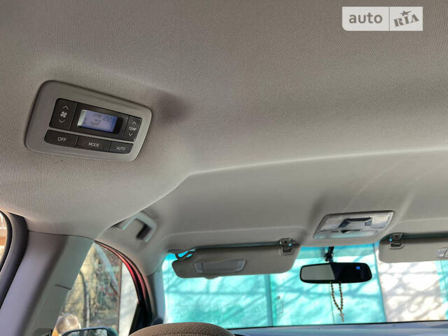 Серый Тойота Сиенна, объемом двигателя 3.5 л и пробегом 217 тыс. км за 20900 $, фото 6 на Automoto.ua