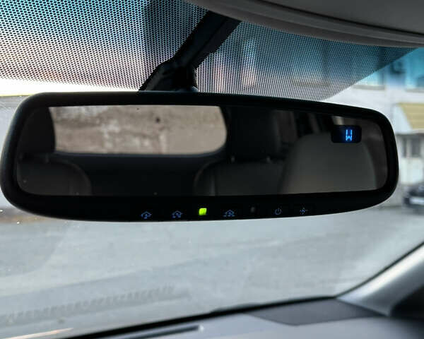 Серый Тойота Сиенна, объемом двигателя 3.46 л и пробегом 150 тыс. км за 21999 $, фото 52 на Automoto.ua