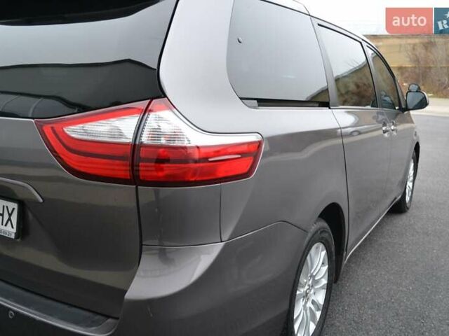 Серый Тойота Сиенна, объемом двигателя 3.5 л и пробегом 167 тыс. км за 20600 $, фото 23 на Automoto.ua