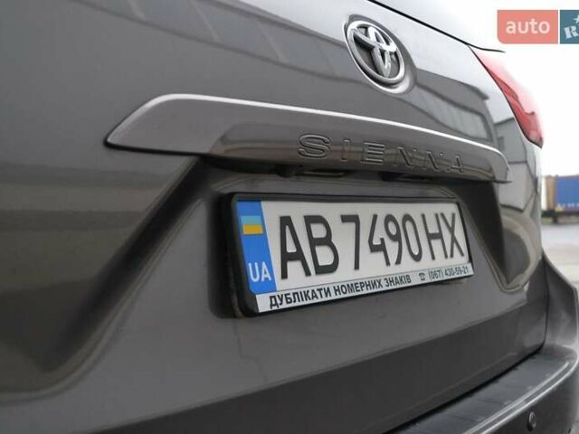 Серый Тойота Сиенна, объемом двигателя 3.5 л и пробегом 167 тыс. км за 20600 $, фото 8 на Automoto.ua