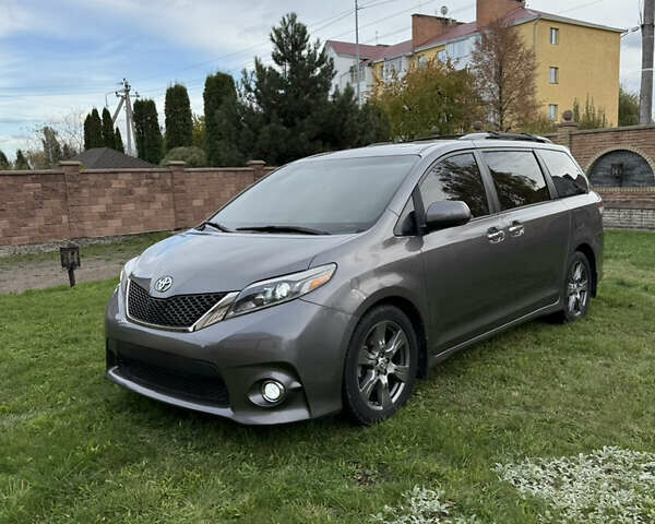 Сірий Тойота Сієнна, об'ємом двигуна 3.5 л та пробігом 75 тис. км за 22500 $, фото 2 на Automoto.ua