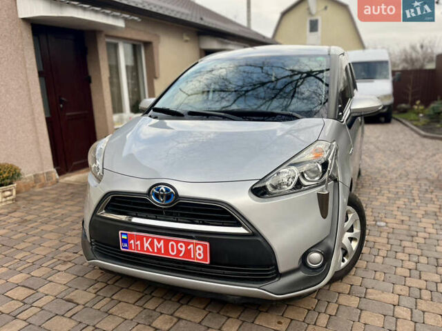 Серый Тойота Сиенна, объемом двигателя 1.5 л и пробегом 57 тыс. км за 13500 $, фото 7 на Automoto.ua