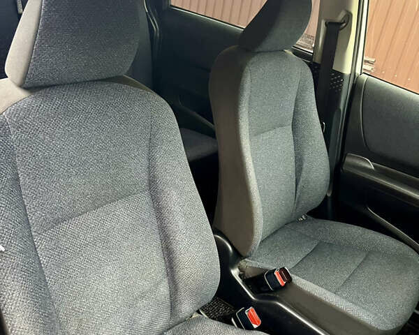 Серый Тойота Сиенна, объемом двигателя 1.5 л и пробегом 57 тыс. км за 13500 $, фото 148 на Automoto.ua