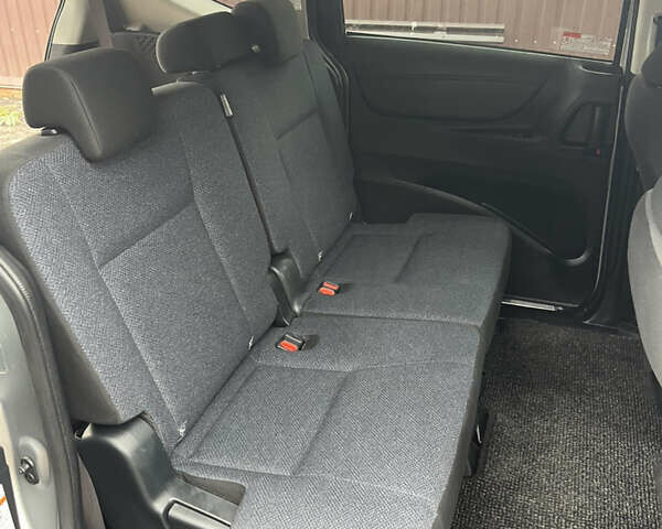 Серый Тойота Сиенна, объемом двигателя 1.5 л и пробегом 57 тыс. км за 13500 $, фото 128 на Automoto.ua