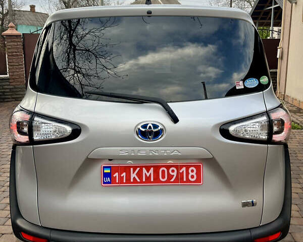 Серый Тойота Сиенна, объемом двигателя 1.5 л и пробегом 57 тыс. км за 13500 $, фото 50 на Automoto.ua