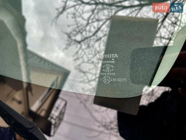 Серый Тойота Сиенна, объемом двигателя 1.5 л и пробегом 57 тыс. км за 13500 $, фото 158 на Automoto.ua