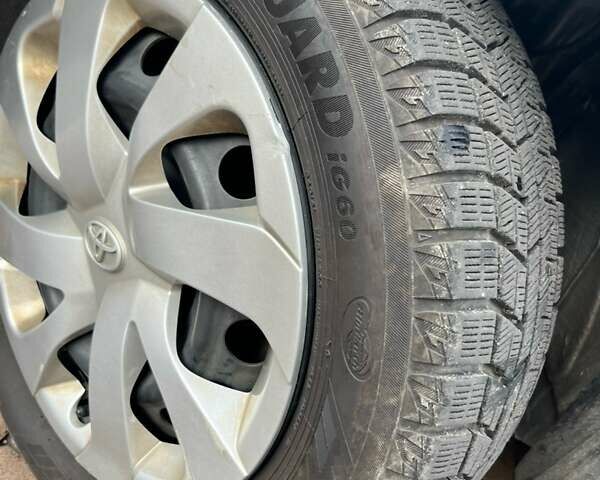 Серый Тойота Сиенна, объемом двигателя 1.5 л и пробегом 57 тыс. км за 13500 $, фото 11 на Automoto.ua