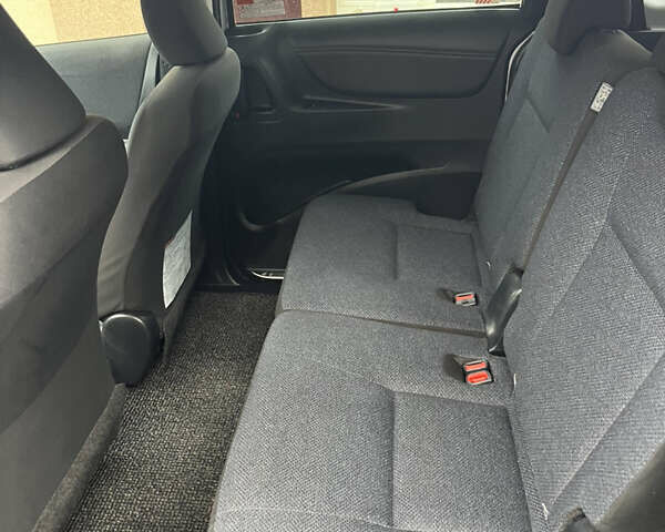 Серый Тойота Сиенна, объемом двигателя 1.5 л и пробегом 57 тыс. км за 13500 $, фото 105 на Automoto.ua