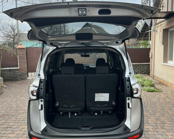 Серый Тойота Сиенна, объемом двигателя 1.5 л и пробегом 57 тыс. км за 13500 $, фото 38 на Automoto.ua