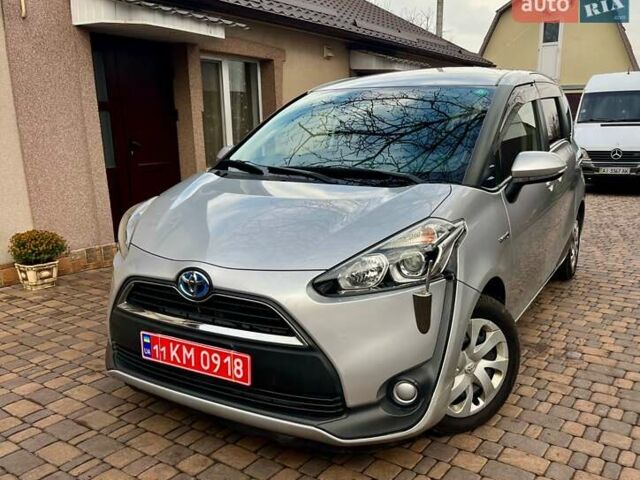 Серый Тойота Сиенна, объемом двигателя 1.5 л и пробегом 57 тыс. км за 13500 $, фото 4 на Automoto.ua