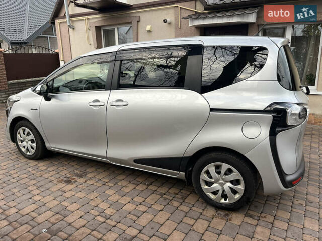 Серый Тойота Сиенна, объемом двигателя 1.5 л и пробегом 57 тыс. км за 13500 $, фото 20 на Automoto.ua