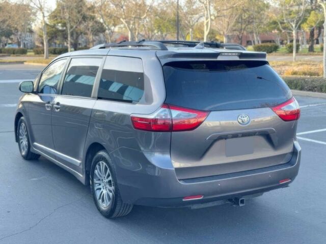 Сірий Тойота Сієнна, об'ємом двигуна 3.5 л та пробігом 45 тис. км за 24000 $, фото 5 на Automoto.ua