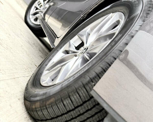 Серый Тойота Сиенна, объемом двигателя 2.5 л и пробегом 9 тыс. км за 47000 $, фото 19 на Automoto.ua