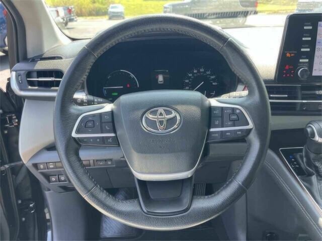 Сірий Тойота Сієнна, об'ємом двигуна 2.5 л та пробігом 14 тис. км за 42000 $, фото 9 на Automoto.ua