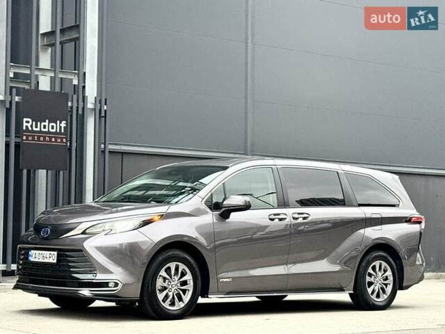 Серый Тойота Сиенна, объемом двигателя 2.5 л и пробегом 9 тыс. км за 47000 $, фото 14 на Automoto.ua