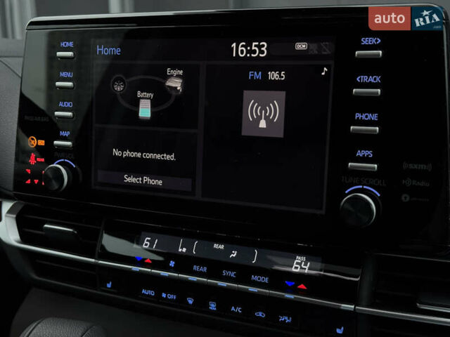 Серый Тойота Сиенна, объемом двигателя 2.5 л и пробегом 9 тыс. км за 47000 $, фото 68 на Automoto.ua