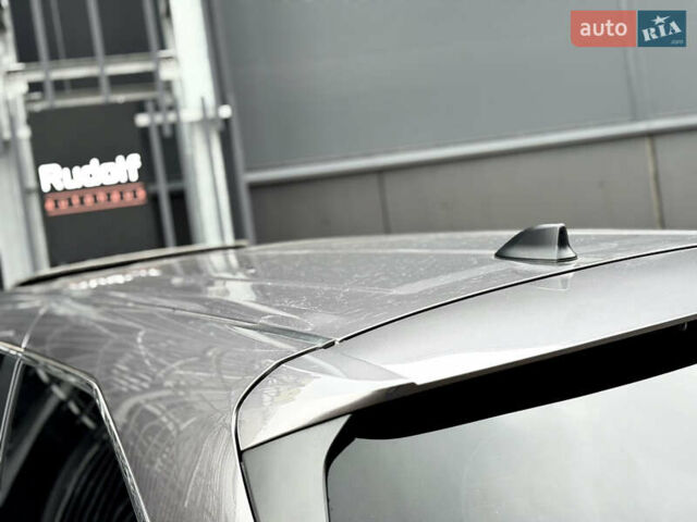 Серый Тойота Сиенна, объемом двигателя 2.5 л и пробегом 9 тыс. км за 47000 $, фото 31 на Automoto.ua