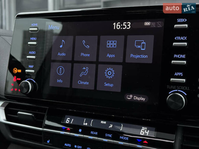 Серый Тойота Сиенна, объемом двигателя 2.5 л и пробегом 9 тыс. км за 47000 $, фото 69 на Automoto.ua