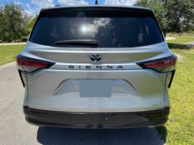 Серый Тойота Сиенна, объемом двигателя 2.5 л и пробегом 11 тыс. км за 7000 $, фото 6 на Automoto.ua