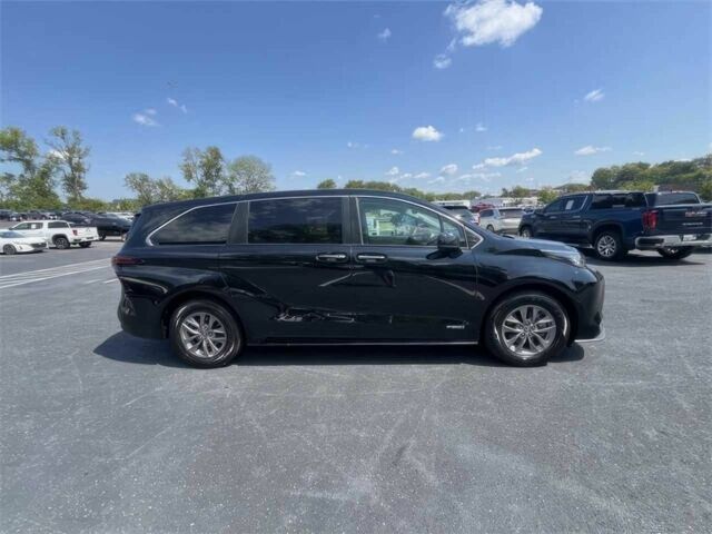 Сірий Тойота Сієнна, об'ємом двигуна 2.5 л та пробігом 14 тис. км за 42000 $, фото 3 на Automoto.ua