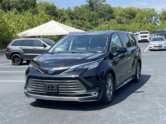 Сірий Тойота Сієнна, об'ємом двигуна 2.5 л та пробігом 14 тис. км за 42000 $, фото 2 на Automoto.ua