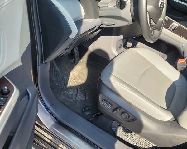 Серый Тойота Сиенна, объемом двигателя 2.49 л и пробегом 73 тыс. км за 45000 $, фото 65 на Automoto.ua