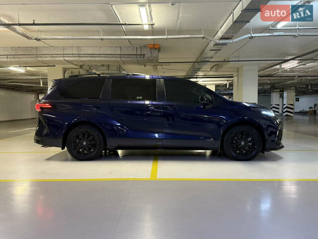 Серый Тойота Сиенна, объемом двигателя 2.5 л и пробегом 53 тыс. км за 46500 $, фото 5 на Automoto.ua