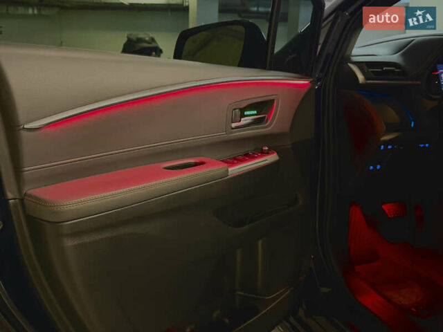 Серый Тойота Сиенна, объемом двигателя 2.5 л и пробегом 53 тыс. км за 46500 $, фото 30 на Automoto.ua