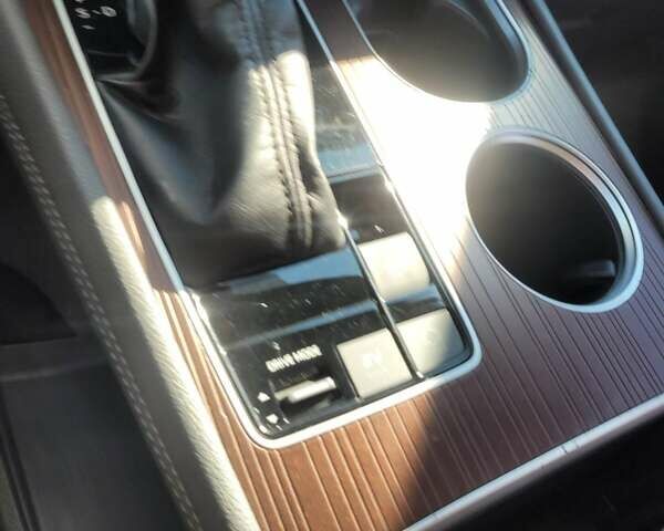 Серый Тойота Сиенна, объемом двигателя 2.49 л и пробегом 73 тыс. км за 45000 $, фото 43 на Automoto.ua