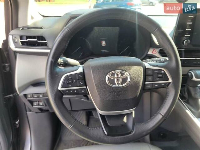Серый Тойота Сиенна, объемом двигателя 2.49 л и пробегом 73 тыс. км за 45000 $, фото 41 на Automoto.ua