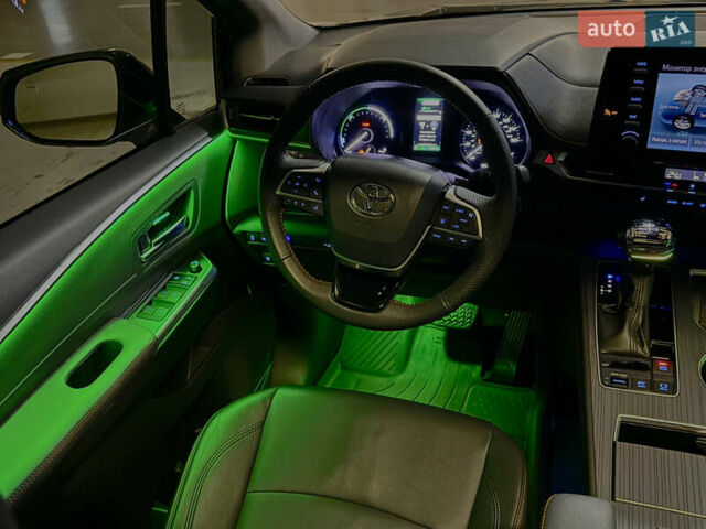 Серый Тойота Сиенна, объемом двигателя 2.5 л и пробегом 53 тыс. км за 46500 $, фото 37 на Automoto.ua