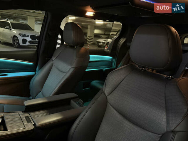 Серый Тойота Сиенна, объемом двигателя 2.5 л и пробегом 53 тыс. км за 46500 $, фото 45 на Automoto.ua