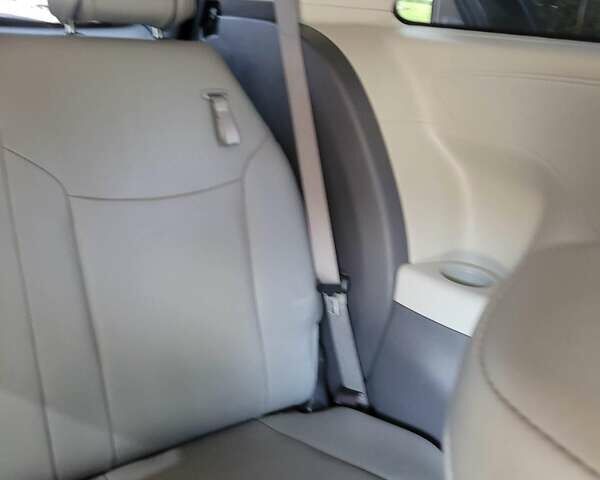 Серый Тойота Сиенна, объемом двигателя 2.49 л и пробегом 73 тыс. км за 45000 $, фото 47 на Automoto.ua