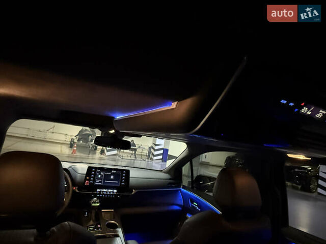 Серый Тойота Сиенна, объемом двигателя 2.5 л и пробегом 53 тыс. км за 46500 $, фото 29 на Automoto.ua