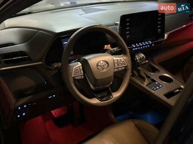 Серый Тойота Сиенна, объемом двигателя 2.5 л и пробегом 53 тыс. км за 46500 $, фото 66 на Automoto.ua