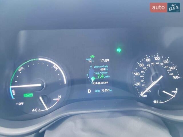 Серый Тойота Сиенна, объемом двигателя 2.49 л и пробегом 73 тыс. км за 45000 $, фото 1 на Automoto.ua