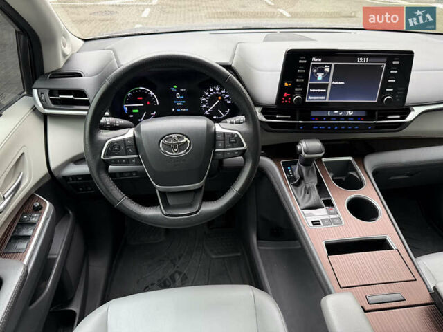 Серый Тойота Сиенна, объемом двигателя 2.5 л и пробегом 91 тыс. км за 41500 $, фото 13 на Automoto.ua