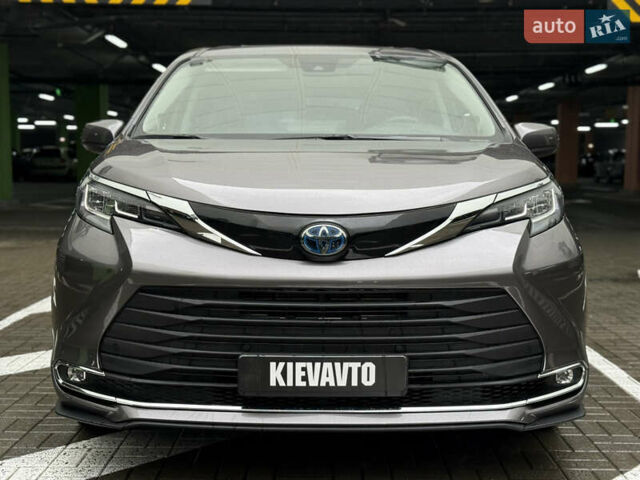 Серый Тойота Сиенна, объемом двигателя 2.5 л и пробегом 91 тыс. км за 41500 $, фото 10 на Automoto.ua