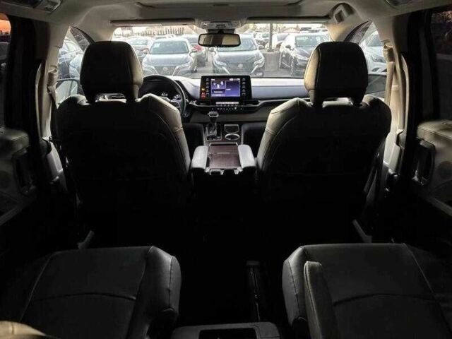 Серый Тойота Сиенна, объемом двигателя 2.5 л и пробегом 12 тыс. км за 17300 $, фото 16 на Automoto.ua