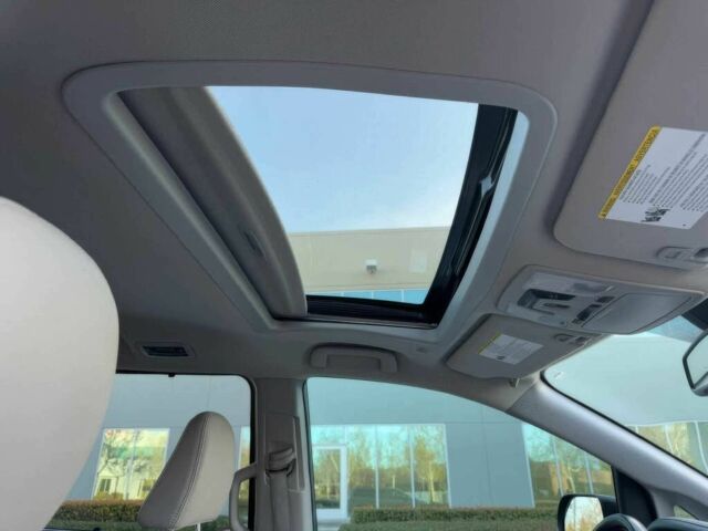 Сірий Тойота Сієнна, об'ємом двигуна 3.5 л та пробігом 48 тис. км за 14000 $, фото 11 на Automoto.ua